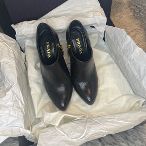 Prada Calzature Donna black leather bootie 36.5 (fits like 6)